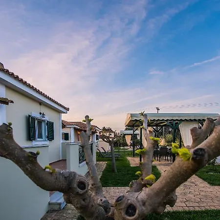 Giannoulis Village Hotel