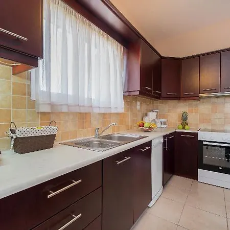 Giannoulis Village 4*