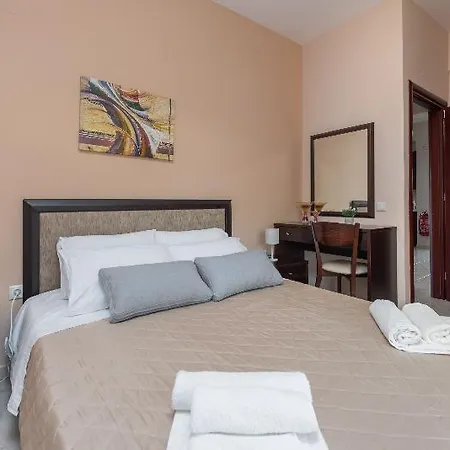 Giannoulis Village Hotel